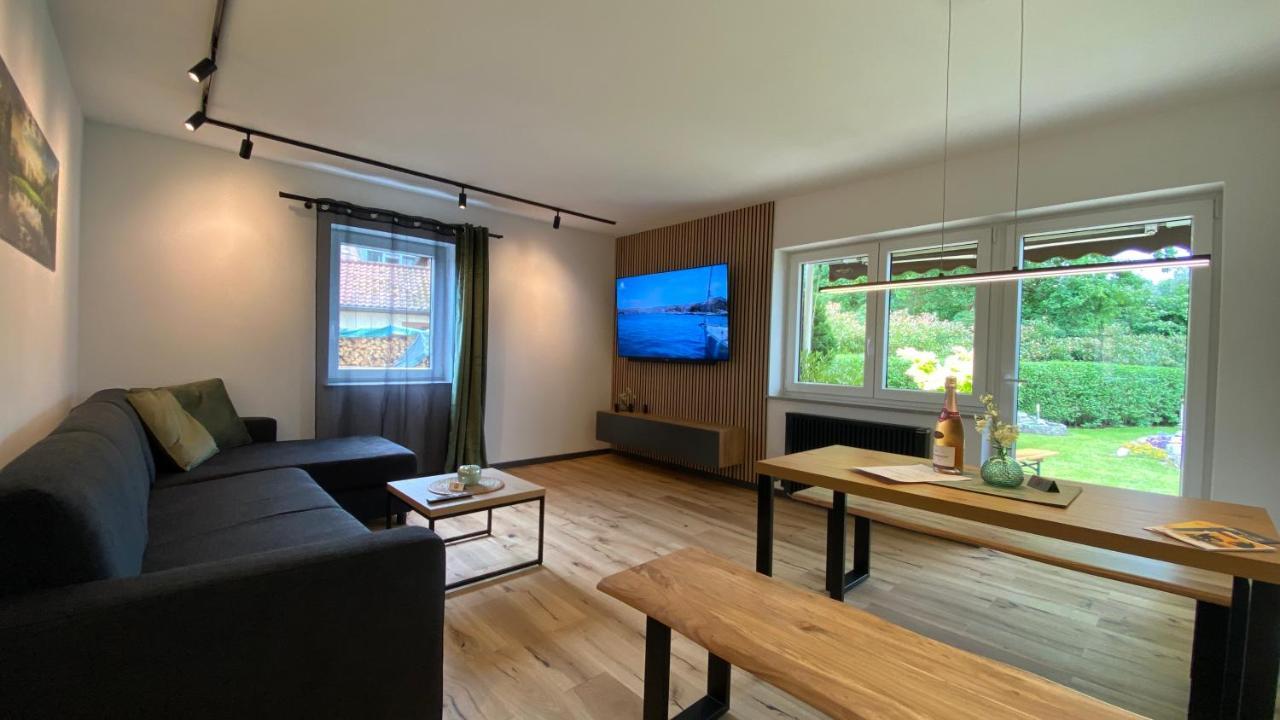 Uraha Apartments แฮร์โซเกนเอารัค ภายนอก รูปภาพ