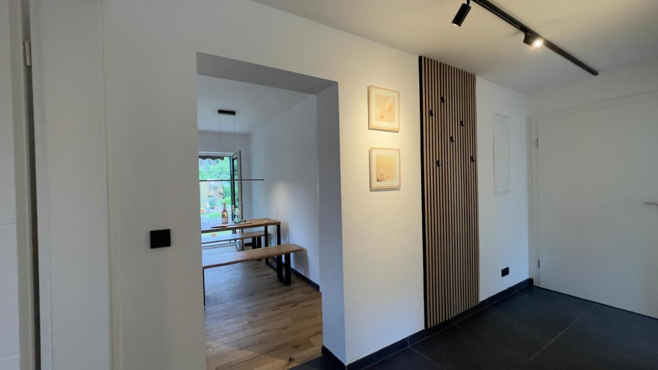 Uraha Apartments แฮร์โซเกนเอารัค ภายนอก รูปภาพ